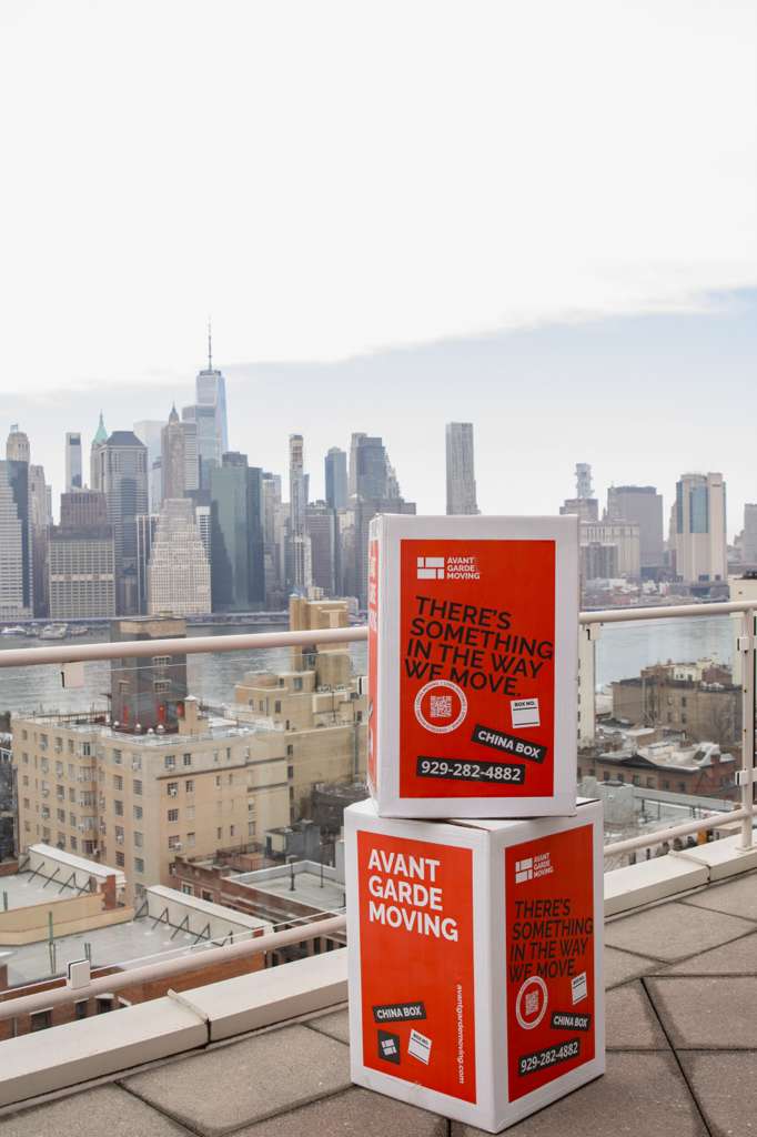 Professional Avant Garde Moving team handling local move in NYC