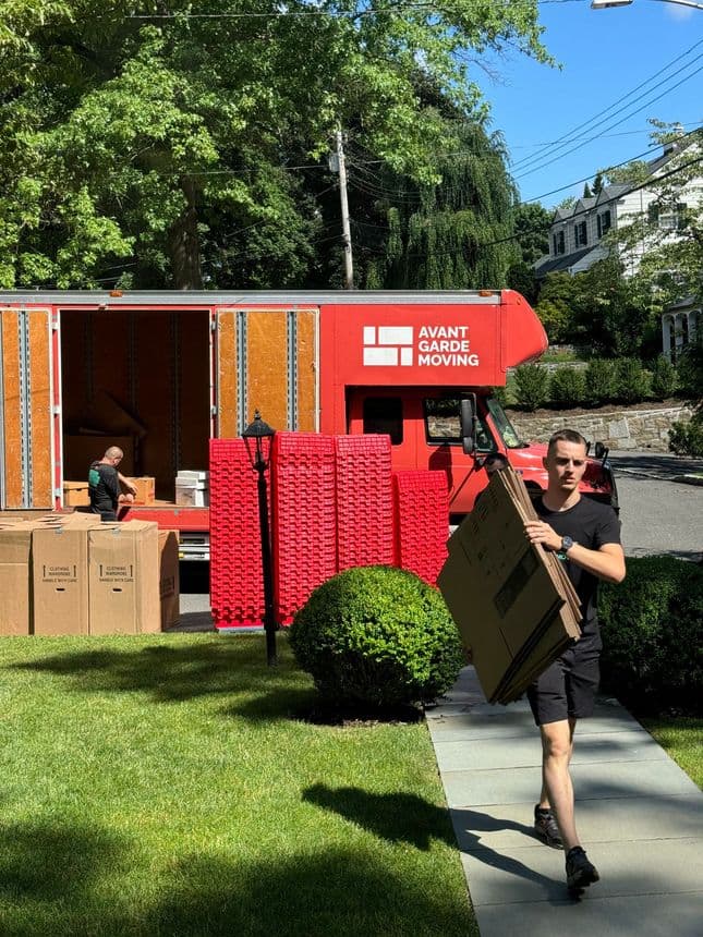 What is a Moving Estimate: Complete Beginner's Guide Explained